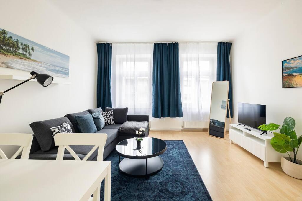 Beautiful 1 Bedroom Apartment Near Schoenbrunn فيينا المظهر الخارجي الصورة